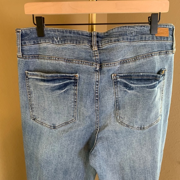 Seven for All Mankind Straight Jeans - Women's Size 14, Medium Wash - Picture 3 of 10